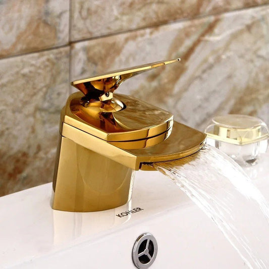 Robinet lavabo cascade – Finition premium en laiton